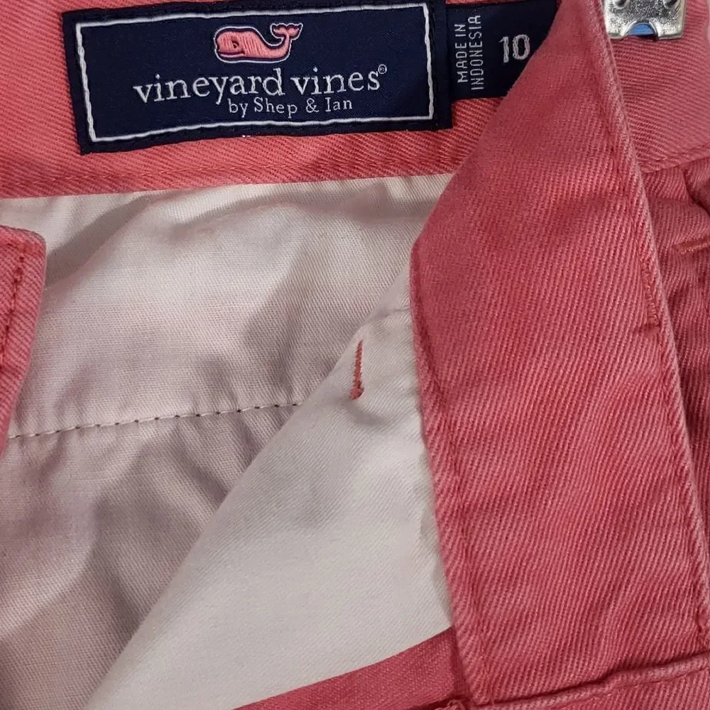 Vineyard Vines youth shorts